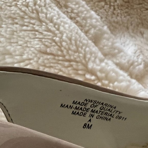 Ann Taylor Beige Low Heeled Pump - Picture 2 of 5